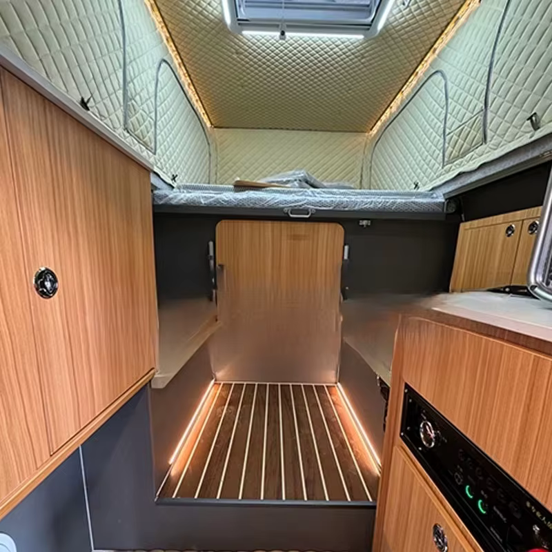 Tente de toit relevable de haute qualité pour camionnettes, nouvelle, sur mesure, à installer sur le plateau.