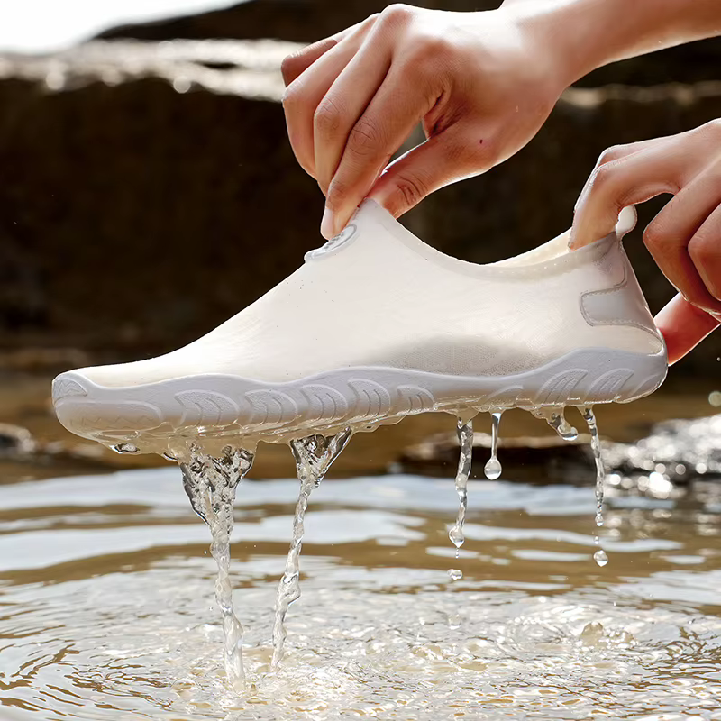 Chaussures d'eau coordonnantes à séchage rapide pour hommes, baskets d'eau à cinq doigts, haute qualité, taille 36-46, nouveauté, 2025