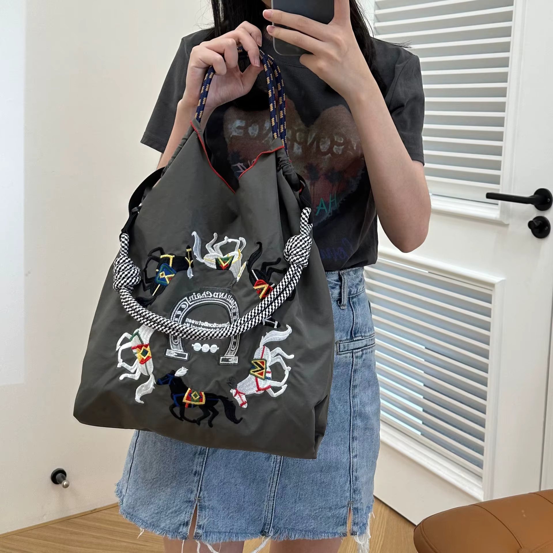 Sac de Shopping brodé de célébrité d'internet de style japonais d'été pour femmes