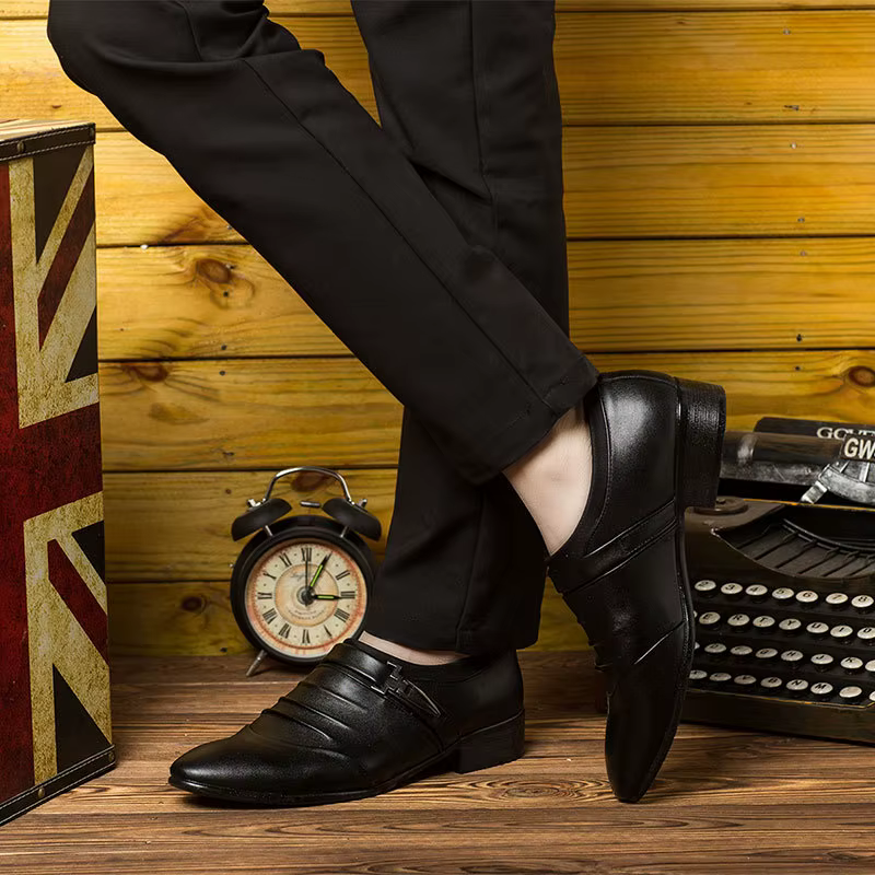 Chaussures habillées pour hommes chaussures en cuir d'affaires de luxe sans lacet Oxfords bout pointu hommes chaussures de mariage mocassins classique grande taille chaussure formelle