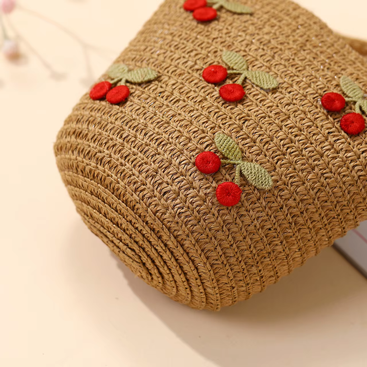 Sac en paille tressé pliable pour enfants, sacs à bandoulière d'été pour filles, sacs à main pour enfants motif cerises rouges, sacs de plage et de voyage, petits portefeuilles