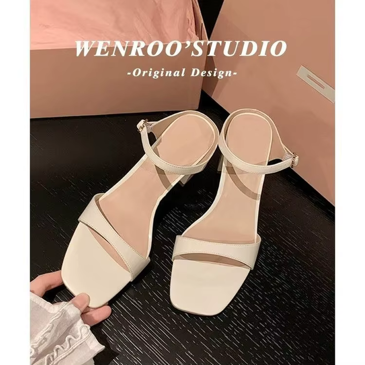 Sandales à talon épais et bout carré, nouvelle collection été 2026, élégantes, polyvalentes, à bride unique et bout ouvert