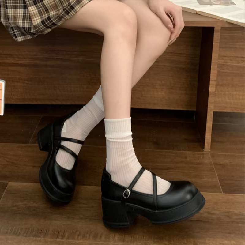Chaussures Mary Jane Chunky pour femmes à plateforme et talon carré, avec bride croisée à ressort, style vintage gothique Dark Academia, décontractées