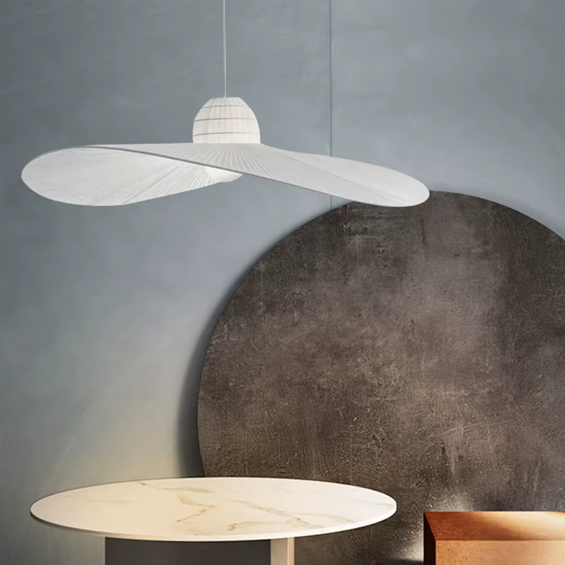 Plafonnier LED Suspendu au Design Créatif en Tissu Blanc et Noir, Luminaire Décoratif d'Nik, Idéal pour un Salon, une Chambre à Coucher, une Table à Manger ou un Hôtel