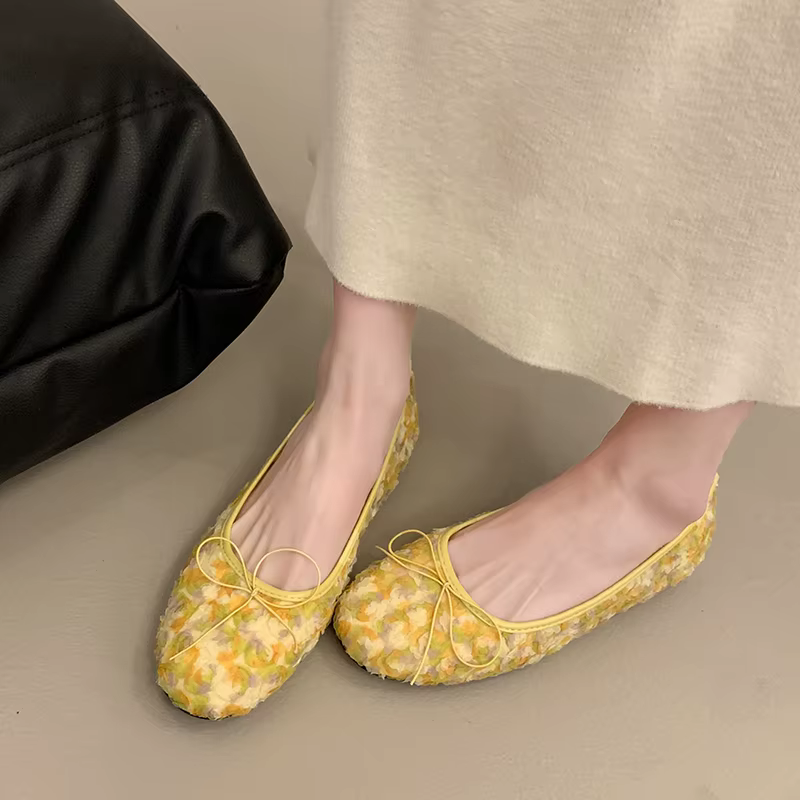 Chaussures plates françaises pour femmes, nouvelle collection printemps 2026, style jupe, délicates et à bout peu profond