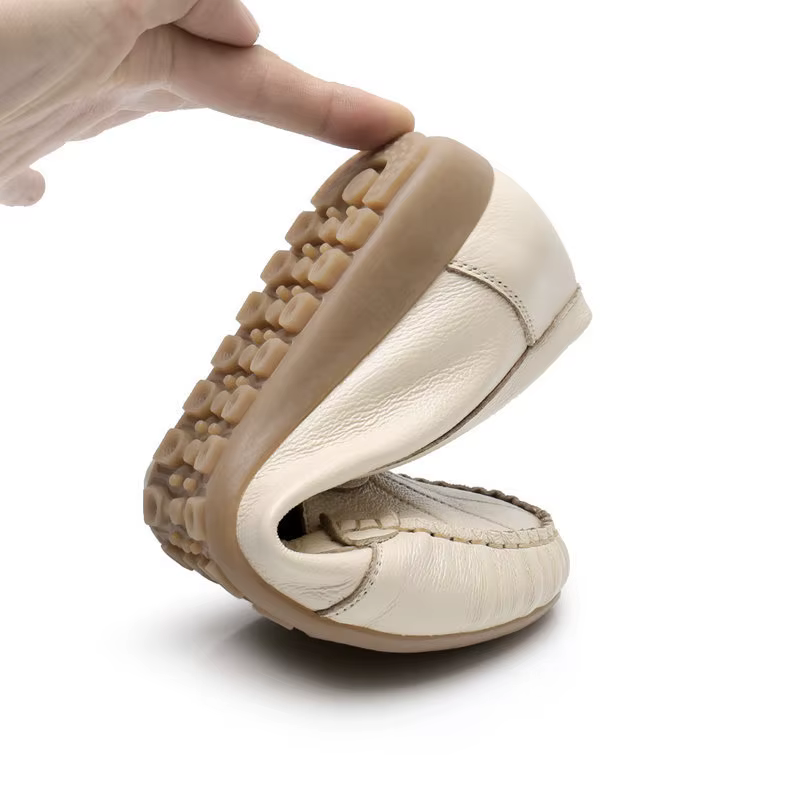 Mocassins confortables en cuir souple pour femmes, chaussures plates à talon bas, chaussures de marche décontractées pour maman