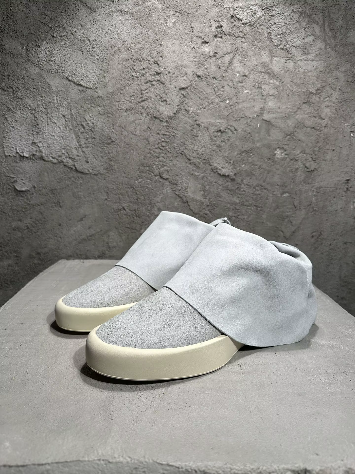Chaussures décontractées pour hommes baskets en cuir suédé à lacets de luxe haute rue automne bottes de créateur noires