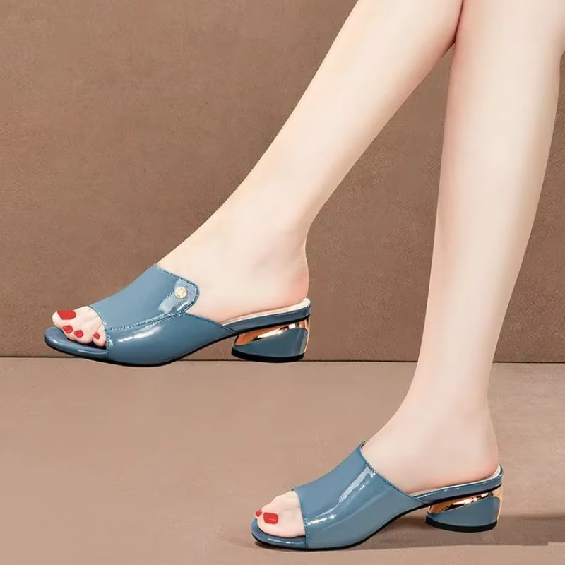 Chaussures pour femmes mode rouge Sexy femmes pantoufles PU cuir souple dames sandales confortables adaptées aux filles Pantuflas Mujer