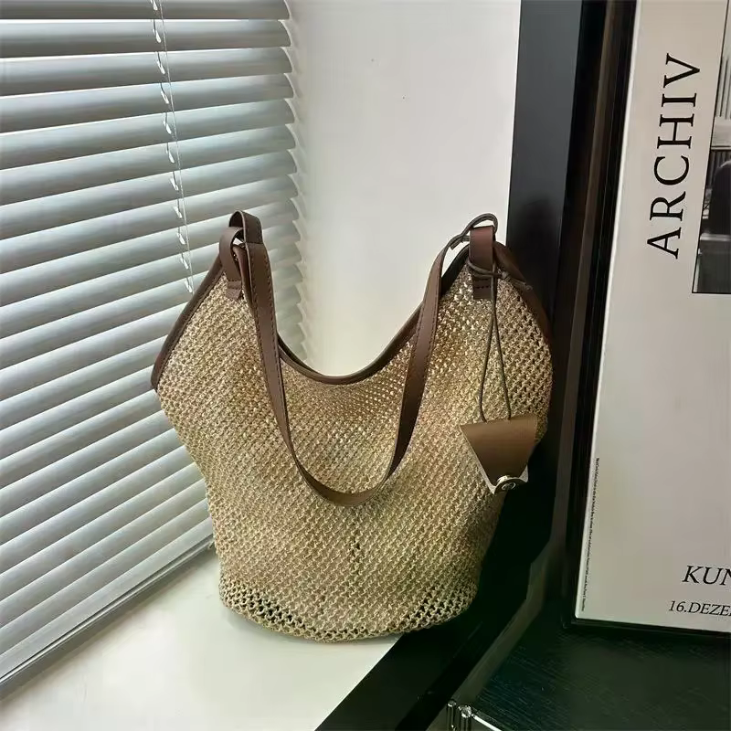 Sac en paille tressé ajouré, sac à bandoulière pour parent, sac fourre-tout avec clip pour lunettes de soleil, sac à main de plage bohème, sac seau
