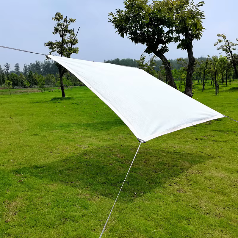Tente de protection solaire extérieure 4x4m blanche
