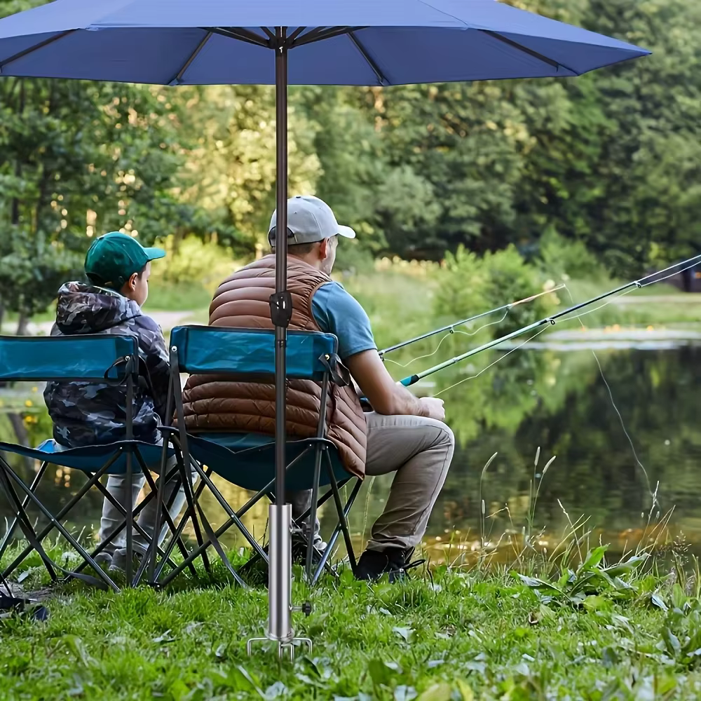Cadre de tente de camping avec chevilles au sol