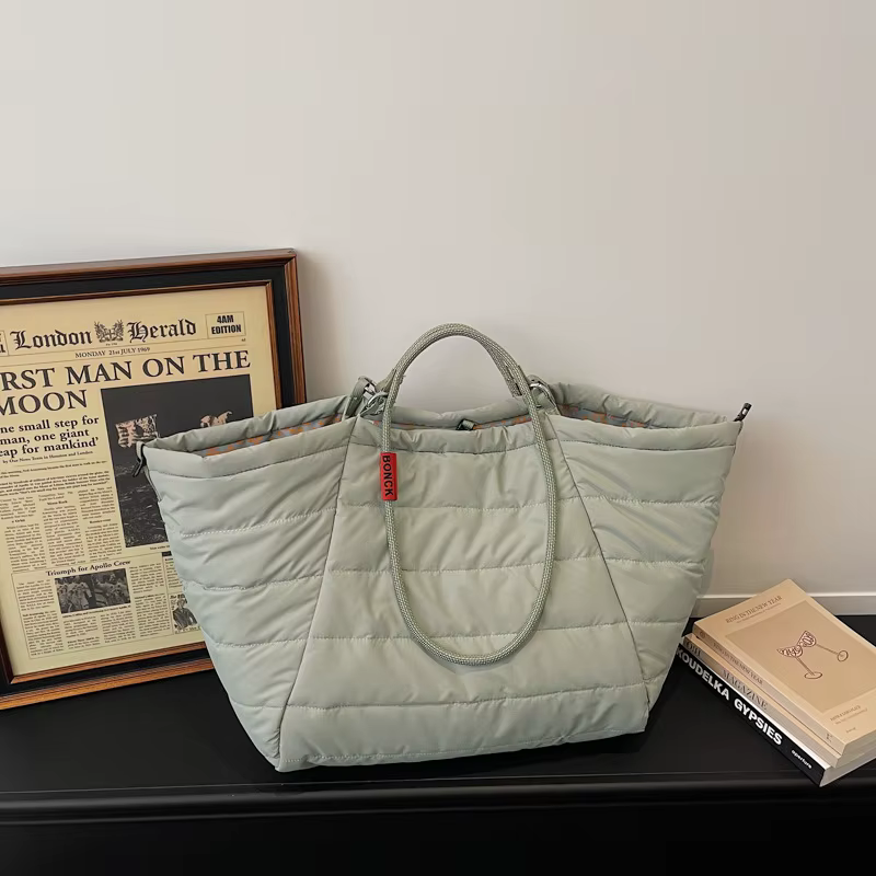 Grand sac fourre-tout tendance et polyvalent, sac seau en coton léger et minimaliste pour le transport quotidien, idéal pour les voyages décontractés