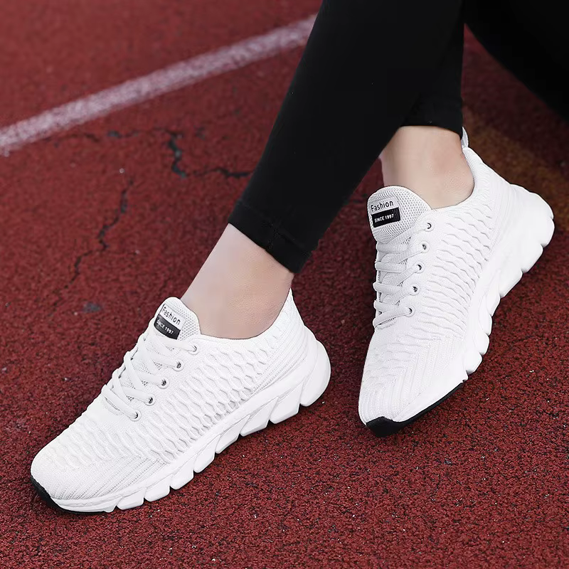 Baskets femme chaussures mode 2025 nouvelles