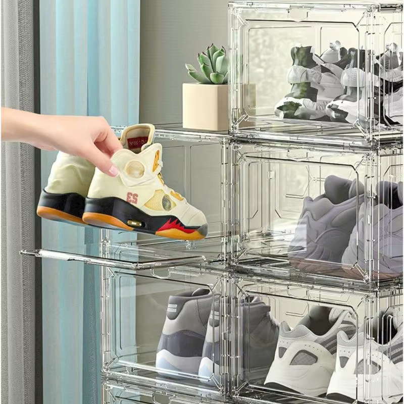 Boîtes à chaussures élégantes et transparentes