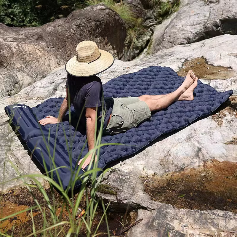 Matelas gonflable double pour le camping en plein air