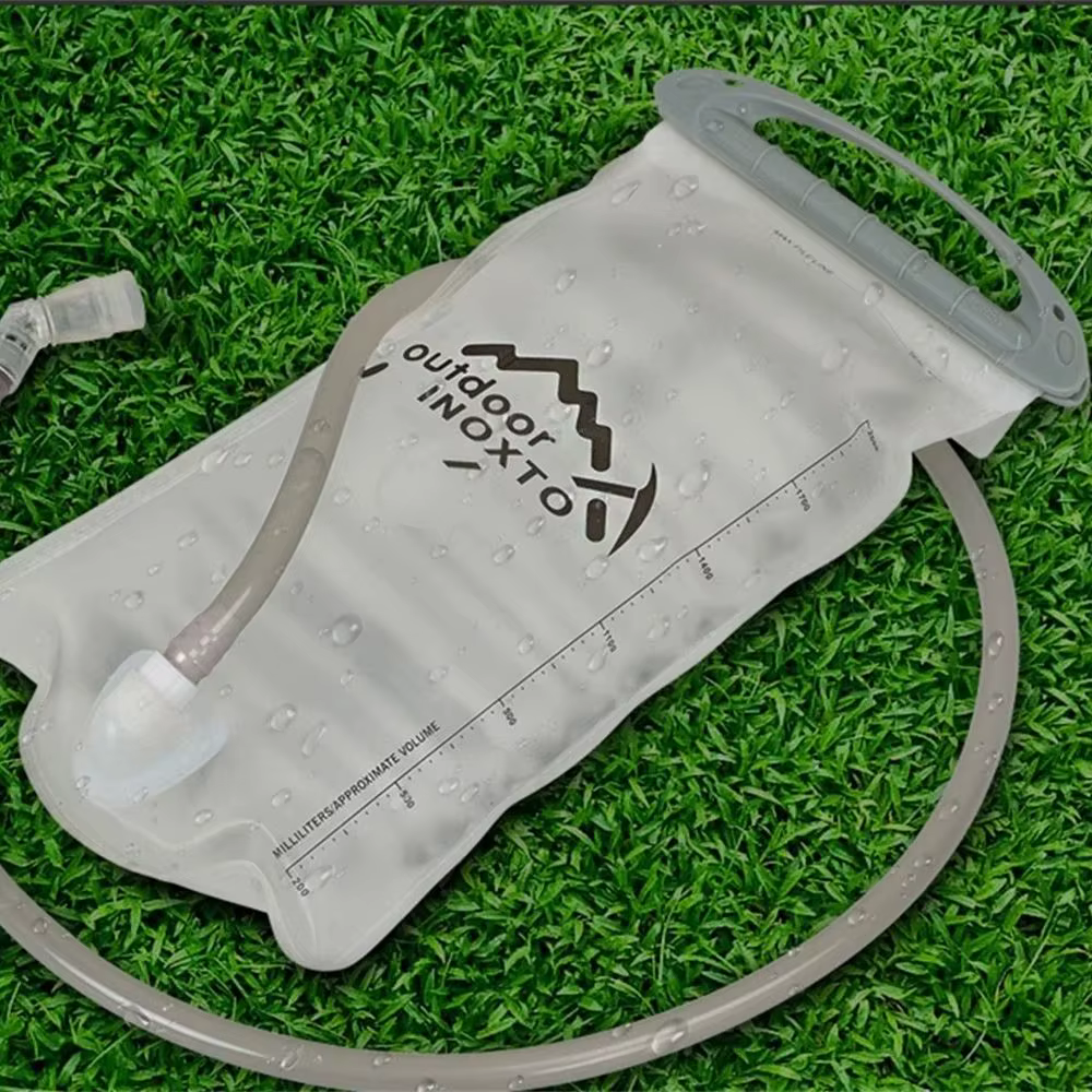 Nouveau 2L Sport vessie vélo hydratation sac à eau Portable paille sac à eau pliable cyclisme randonnée sac à dos petit