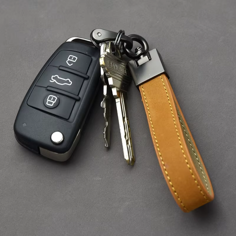Porte-clés pour hommes et femmes, pendentifs de clé de voiture en cuir de vache avec couche supérieure, porte-clés en cuir véritable, cadeaux d'affaires