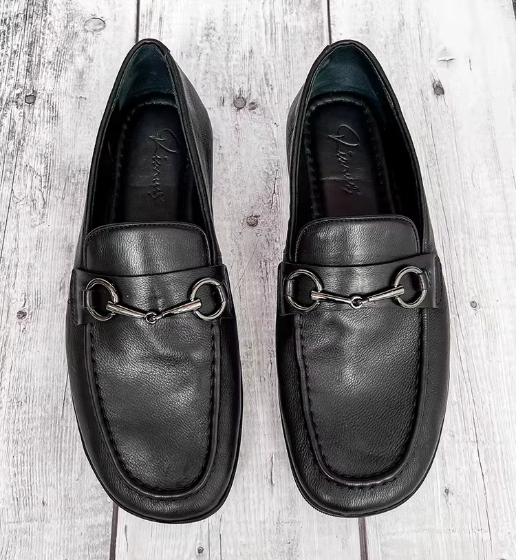 Chaussures décontractées pour hommes Surface en cuir souple Style européen mocassins de travail en cuir véritable chaussures d'affaires pour hommes