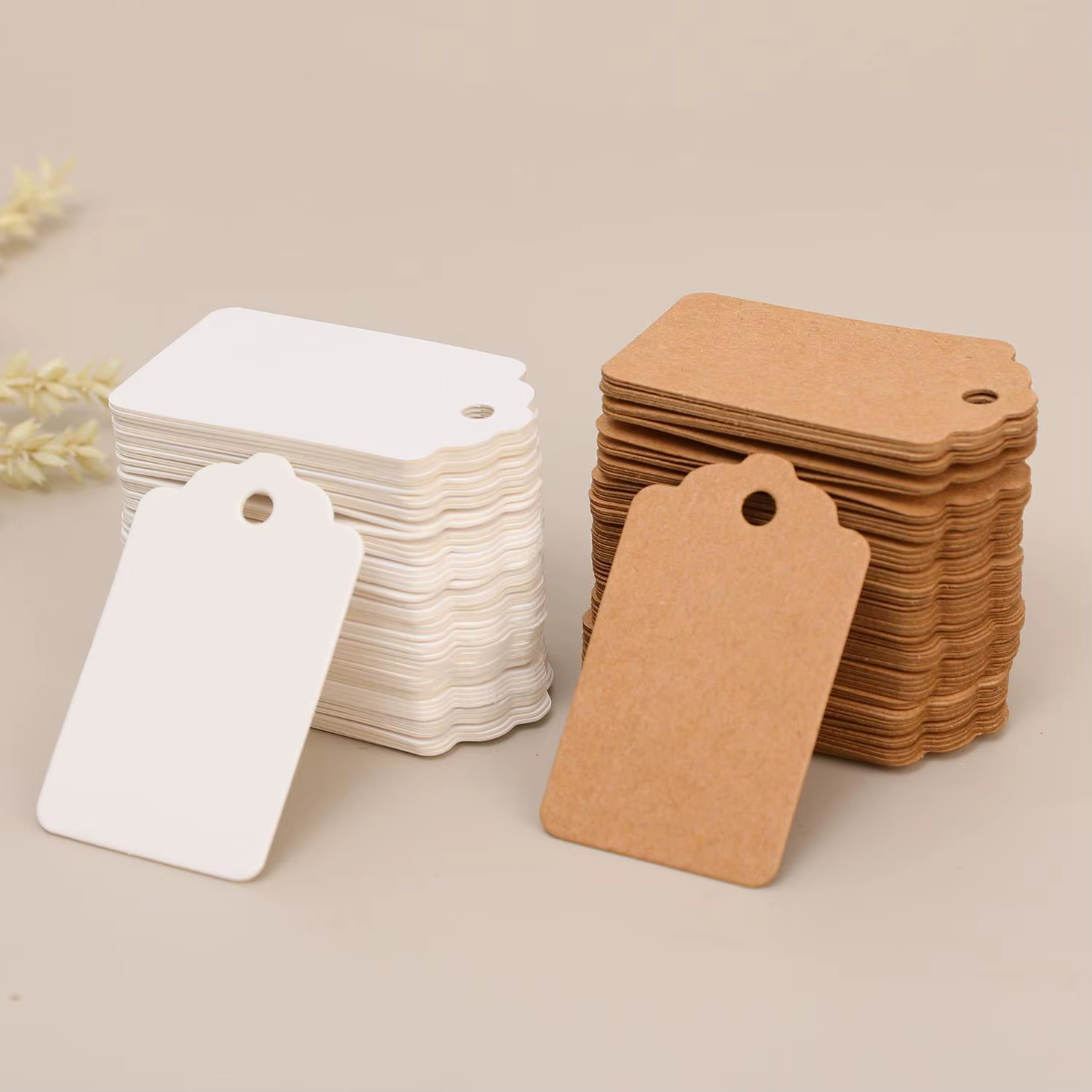 Mini étiquettes en papier Kraft en forme de T, 5x3cm, avec trous de ficelle, carte de Message, cadeau, chocolat, pour vêtements, bricolage, vente en gros