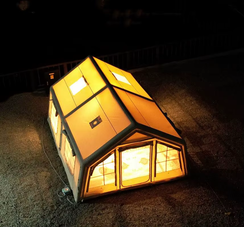 Tente gonflable de luxe de 17