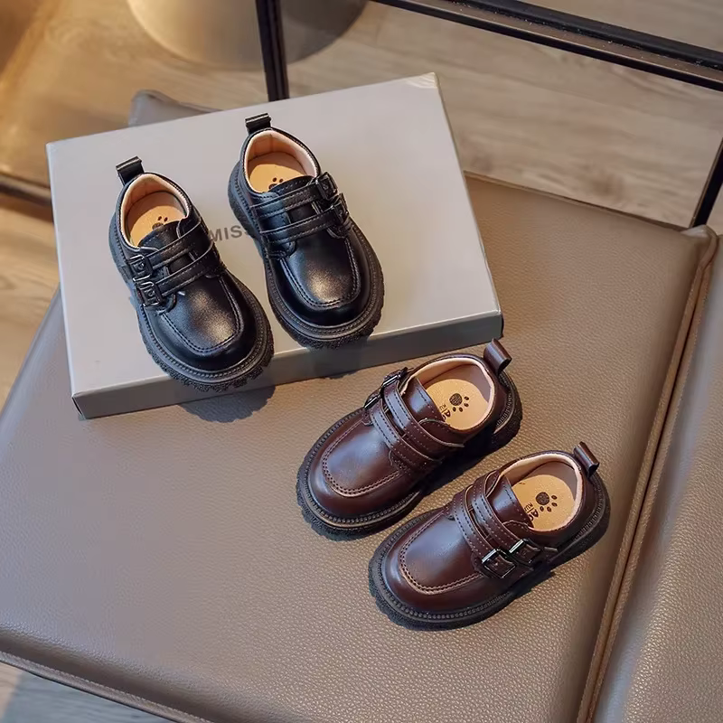 Chaussures antidérapantes pour enfants