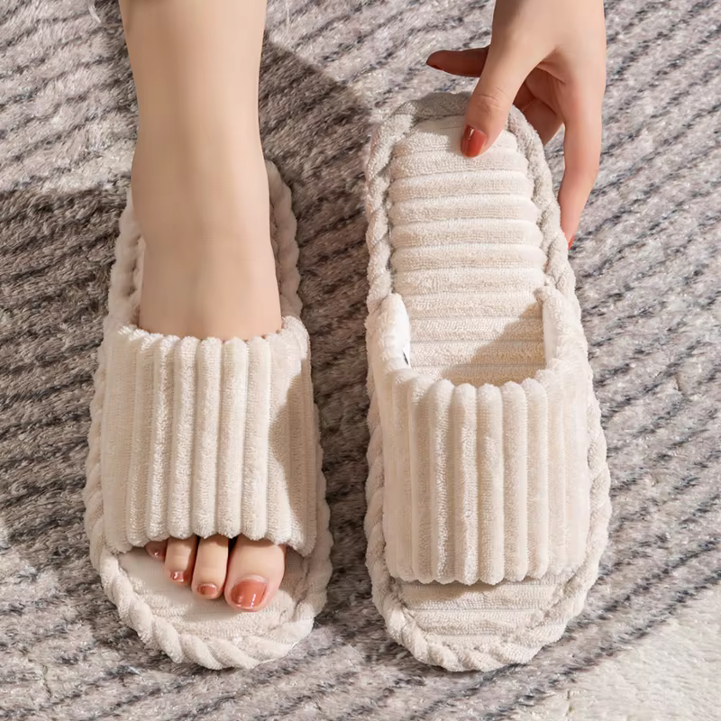 Chaussons d'intérieur ouverts pour femmes