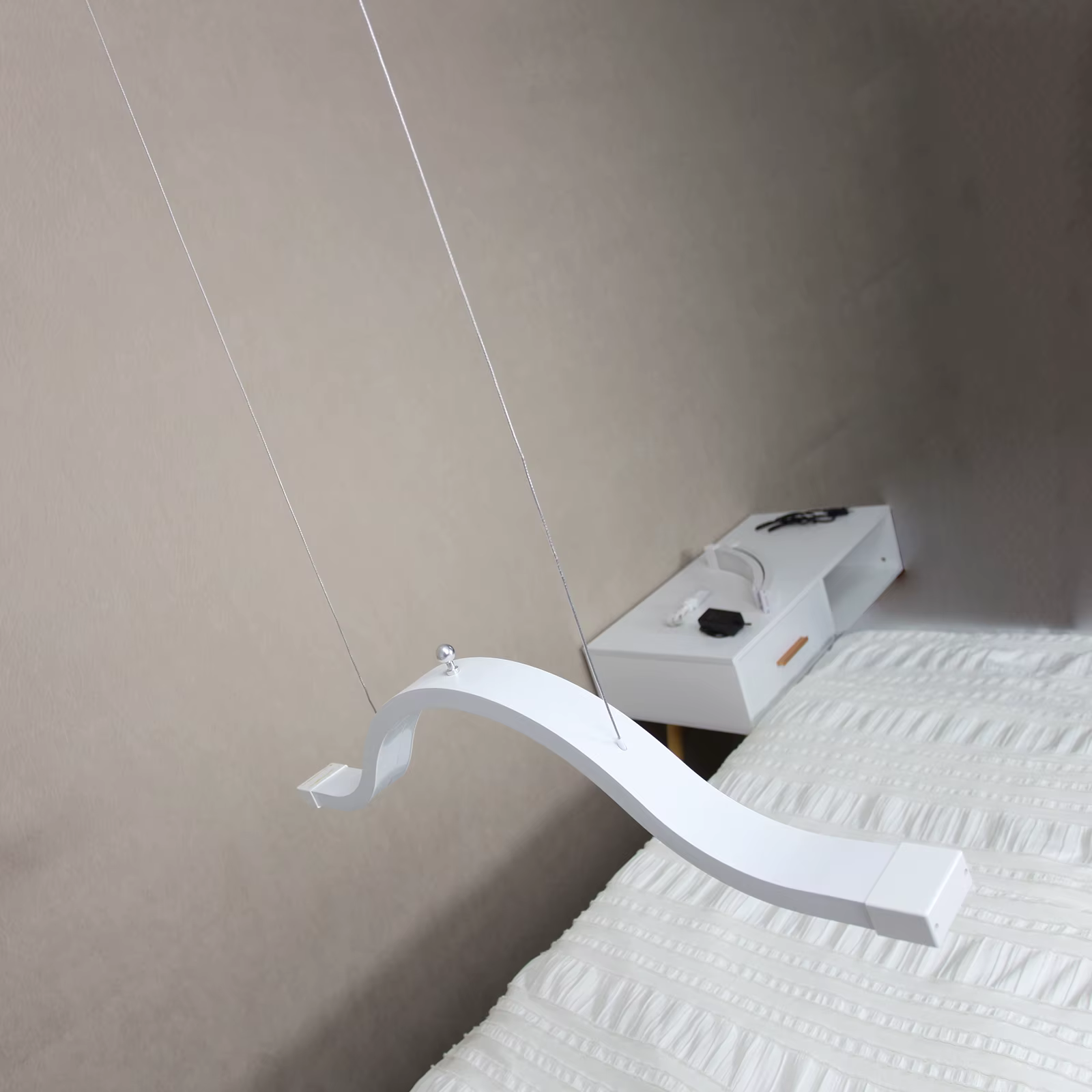 Lampe LED suspendue demi-lune et nuage, montage au plafond, pour maquillage, cils, Nail Art, hauteur réglable, 3 températures de couleur