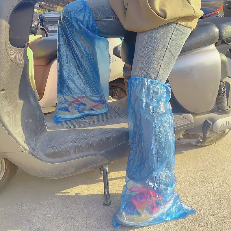 Surchaussures jetables imperméables longues en plastique