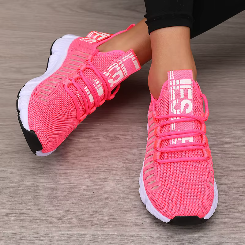 Chaussures de sport à plateforme pour femmes avec un design tendance et à la mode, respirantes, confortables, chaussures de randonnée en plein air, chaussures décontractées pour la marche