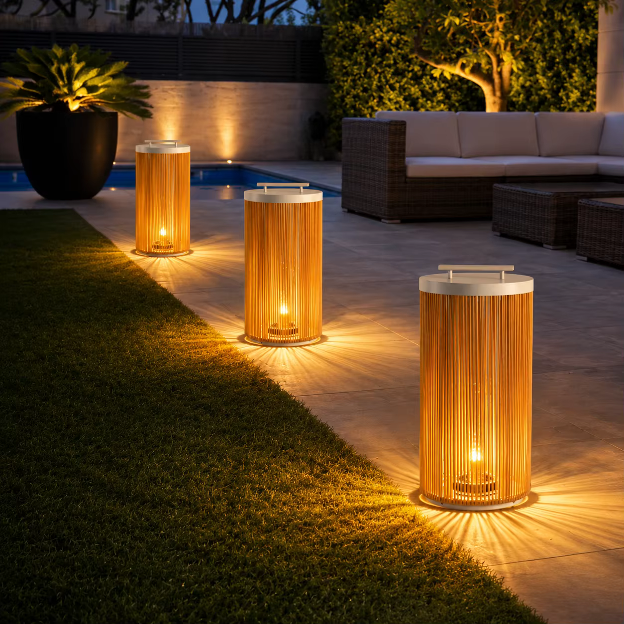 Lampe solaire de jardin moderne
